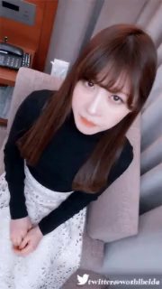 避雨时看到女上司湿漉漉的巨乳暴露在外，我疯了 JULIA
